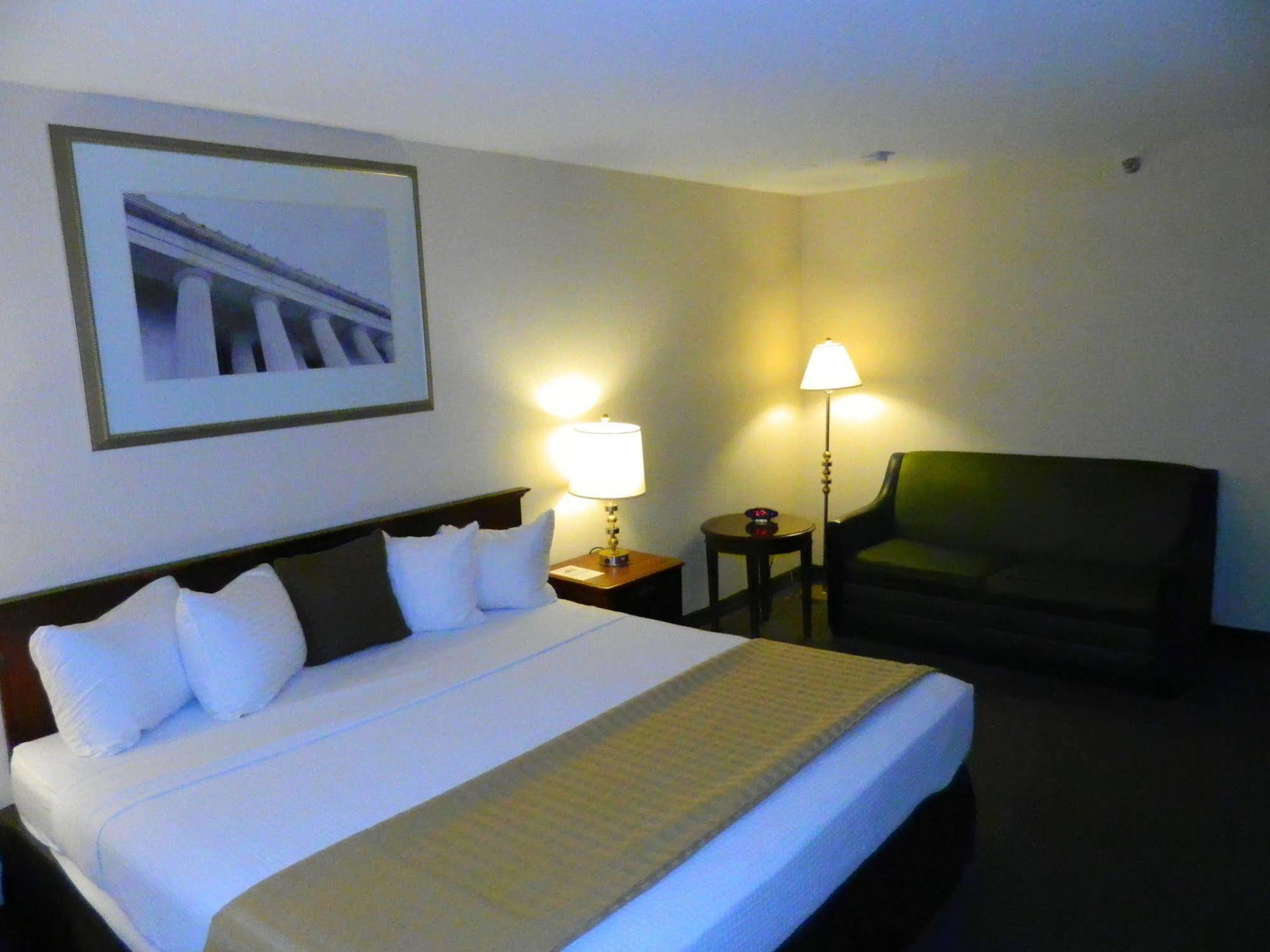 Capital Plaza Hotel Frankfort Eksteriør billede